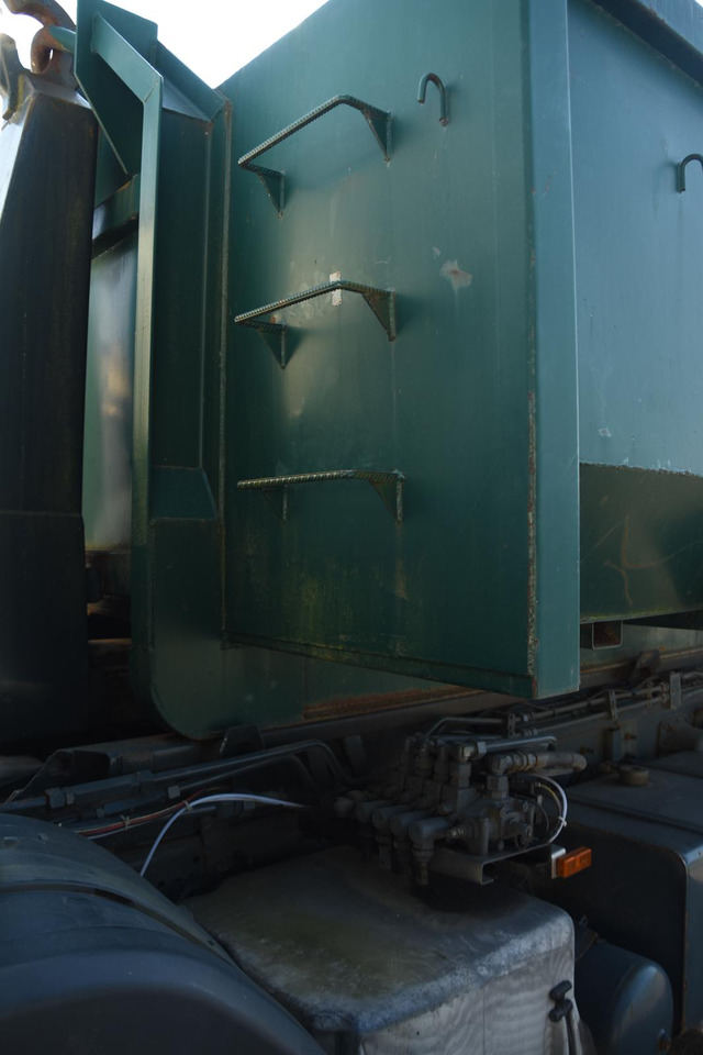 SCANIA P94 220 - Самосвал камион: снимка 4 SCANIA P94 220 - Самосвал камион: снимка 4