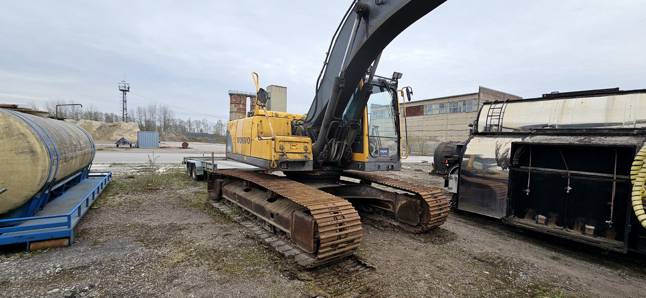 Volvo EC 210 BLC new engine - Верижен багер: снимка 1 Volvo EC 210 BLC new engine - Верижен багер: снимка 1