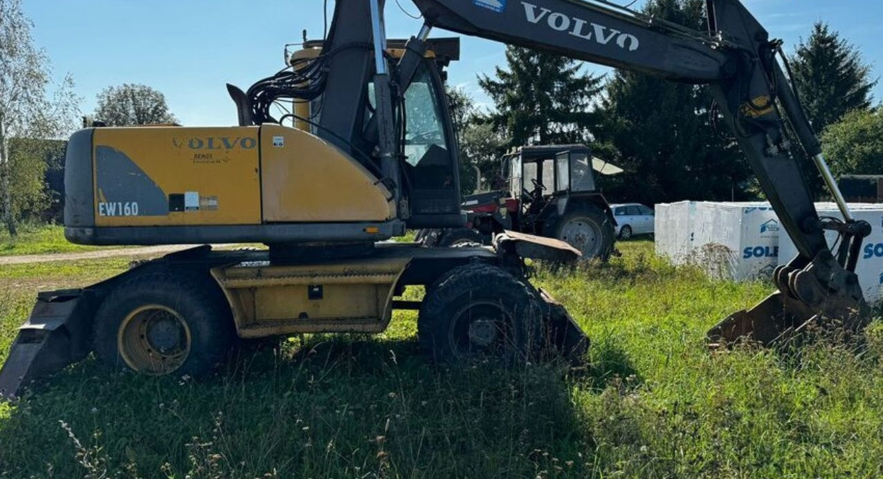 Volvo EW160 - Колесен багер: снимка 1 Volvo EW160 - Колесен багер: снимка 1
