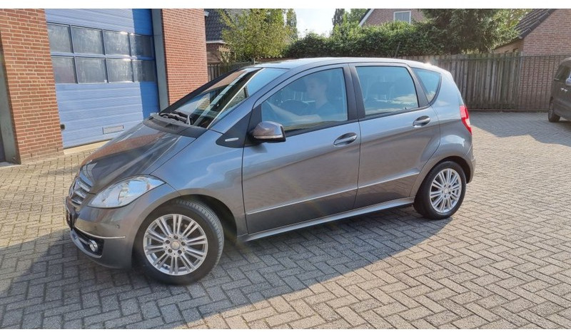 Хечбек Mercedes-Benz A-Klasse A160 Automaat Elegance.airco.trekhaak.: снимка 13