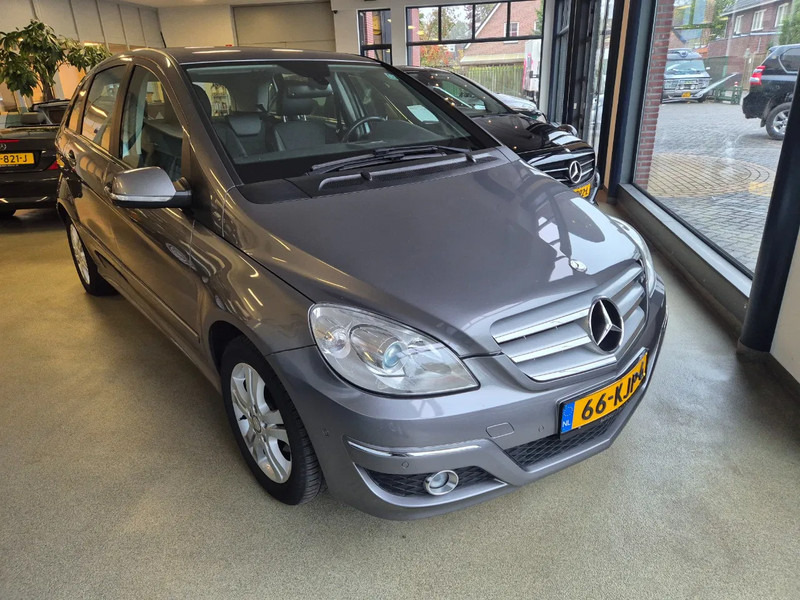 Mercedes-Benz B-Klasse B 180 Automaat Trekhaak - Лек автомобил: снимка 5 Mercedes-Benz B-Klasse B 180 Automaat Trekhaak - Лек автомобил: снимка 5