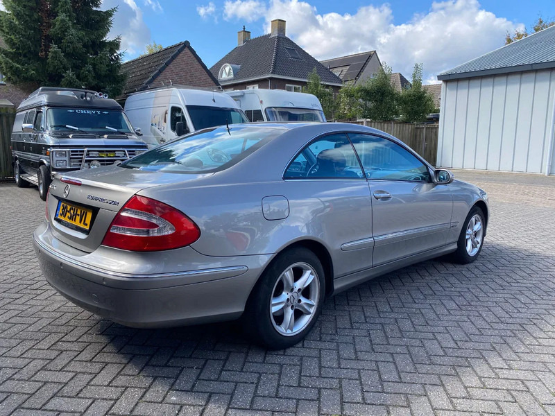 Mercedes-Benz CLK-Klasse C 200 KOMP. Autom. - Лек автомобил: снимка 4 Mercedes-Benz CLK-Klasse C 200 KOMP. Autom. - Лек автомобил: снимка 4