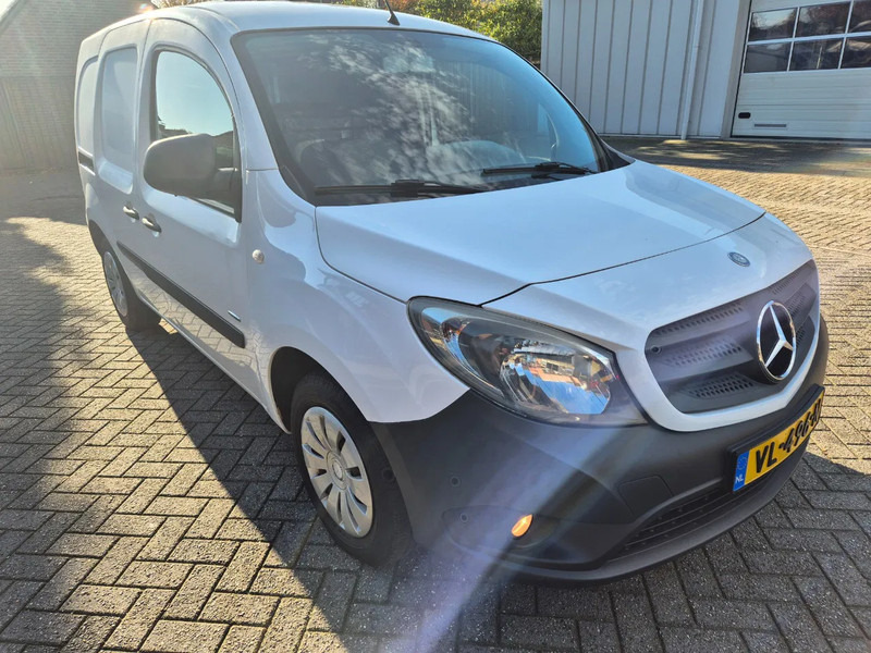 Mercedes-Benz Citan 108 CDI - Малък ван: снимка 2 Mercedes-Benz Citan 108 CDI - Малък ван: снимка 2