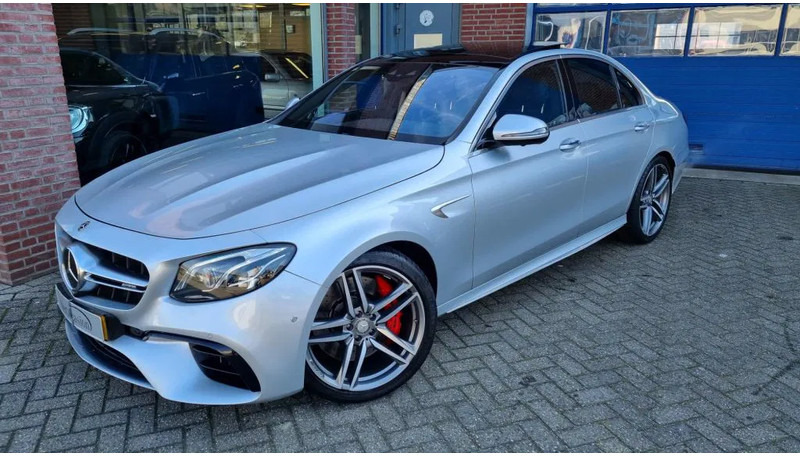 Mercedes-Benz E-Klasse 63 S, 4 Matic AMG..... Premium plus. - Седан: снимка 2 Mercedes-Benz E-Klasse 63 S, 4 Matic AMG..... Premium plus. - Седан: снимка 2