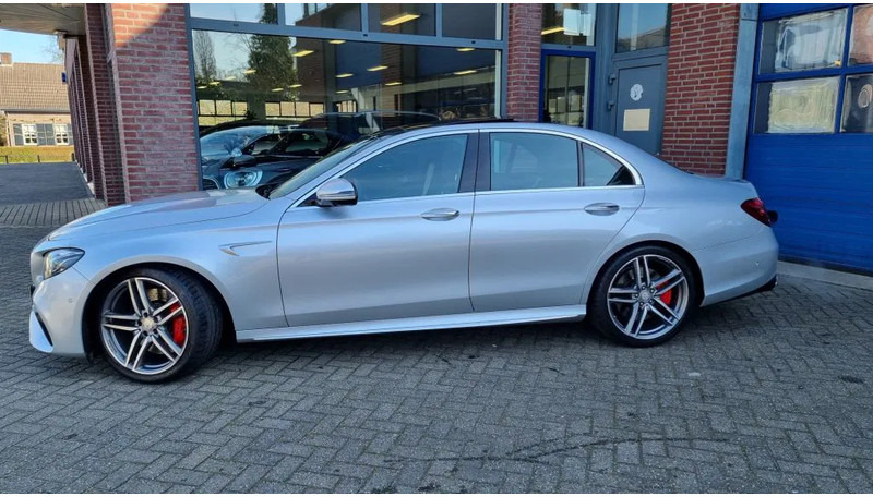 Mercedes-Benz E-Klasse 63 S, 4 Matic AMG..... Premium plus. - Седан: снимка 5 Mercedes-Benz E-Klasse 63 S, 4 Matic AMG..... Premium plus. - Седан: снимка 5