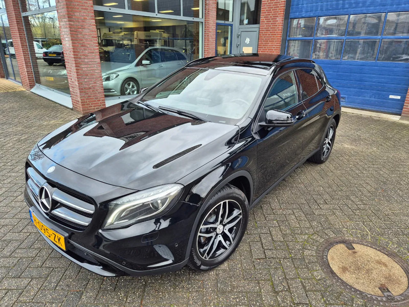 Mercedes-Benz GLA 200 AMG line. verkocht Automaat prestige - Лек автомобил: снимка 2 Mercedes-Benz GLA 200 AMG line. verkocht Automaat prestige - Лек автомобил: снимка 2