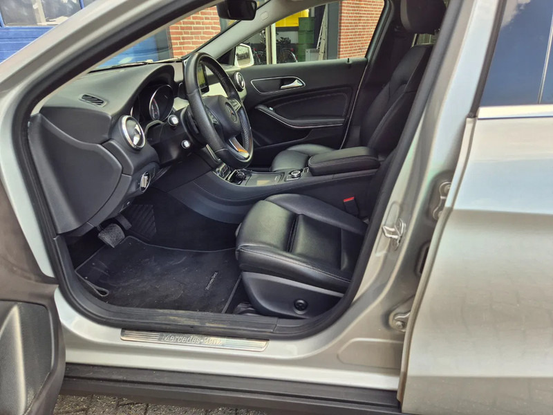 Mercedes-Benz GLA 200 automaat AMG Prestige - Лек автомобил: снимка 5 Mercedes-Benz GLA 200 automaat AMG Prestige - Лек автомобил: снимка 5