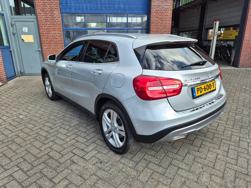 Mercedes-Benz GLA 200 automaat Prestige - Лек автомобил: снимка 3 Mercedes-Benz GLA 200 automaat Prestige - Лек автомобил: снимка 3