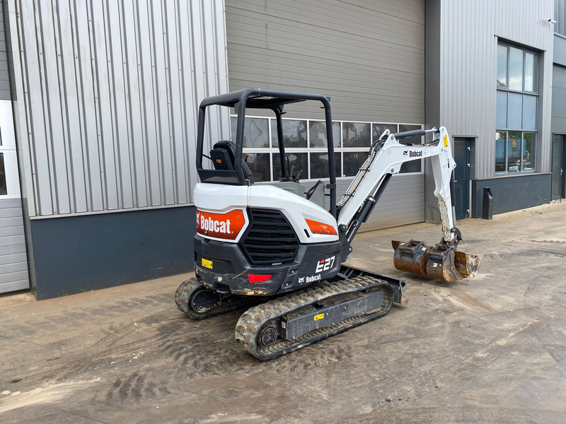 Bobcat E27 - Верижен багер: снимка 5 Bobcat E27 - Верижен багер: снимка 5