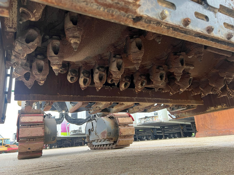 Техника за слагане на асфалт Bomag BM2000/75 Cold Planer: снимка 11 Техника за слагане на асфалт Bomag BM2000/75 Cold Planer: снимка 11