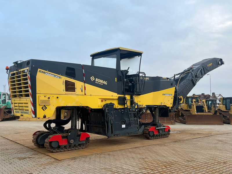 Bomag BM2000/75 Cold Planer - Техника за слагане на асфалт: снимка 1 Bomag BM2000/75 Cold Planer - Техника за слагане на асфалт: снимка 1