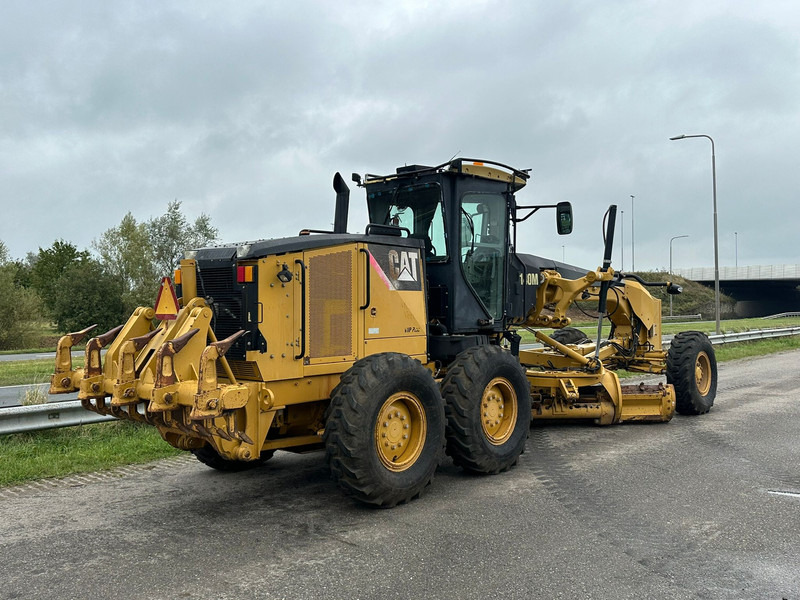 Caterpillar 140M Ripper + Pushblock - Грейдер: снимка 5 Caterpillar 140M Ripper + Pushblock - Грейдер: снимка 5