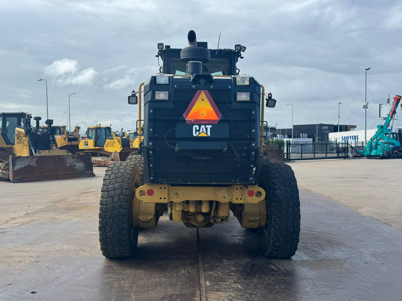 Caterpillar 140M2 AWD - Грейдер: снимка 4 Caterpillar 140M2 AWD - Грейдер: снимка 4