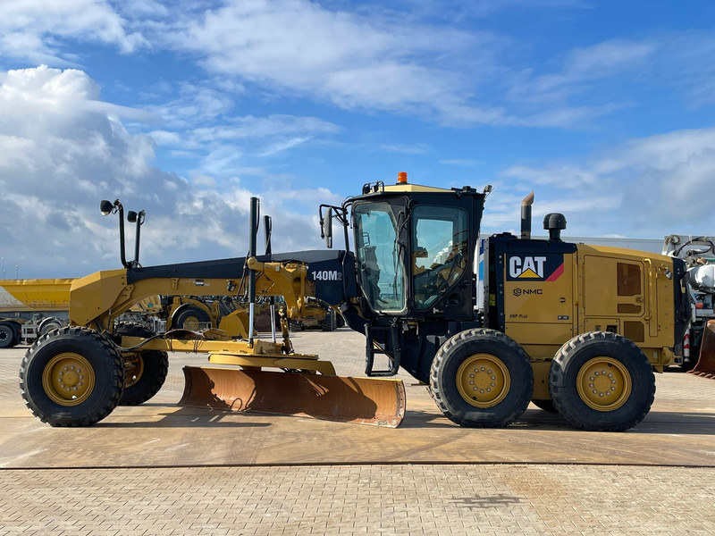 Caterpillar 140M2 - Грейдер: снимка 1 Caterpillar 140M2 - Грейдер: снимка 1