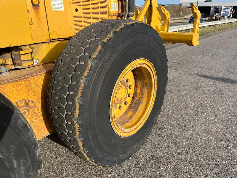 Грейдер Caterpillar 160H: снимка 10