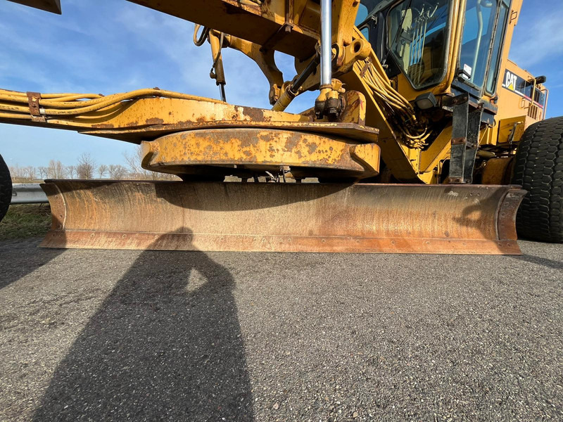 Грейдер Caterpillar 160H: снимка 13