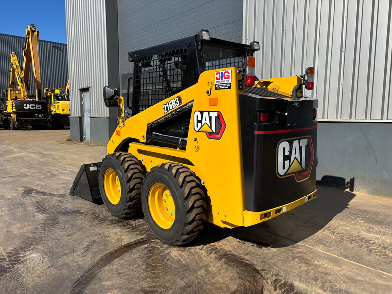 Caterpillar 216B3 - Товарач: снимка 3 Caterpillar 216B3 - Товарач: снимка 3