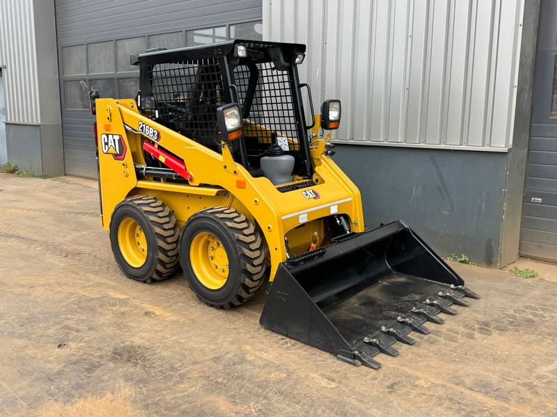 Caterpillar 216B3 - Колесен товарач: снимка 5 Caterpillar 216B3 - Колесен товарач: снимка 5