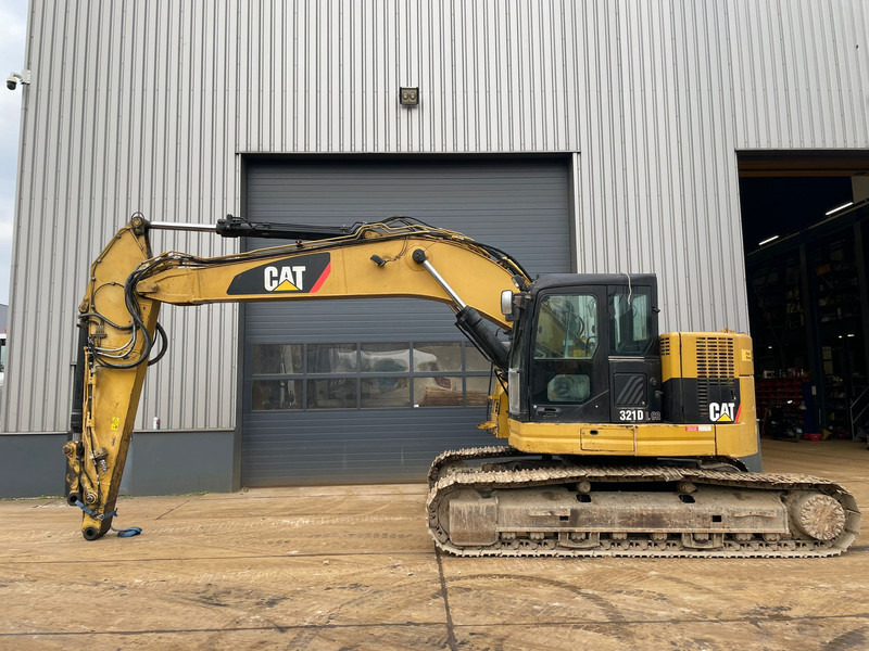 Caterpillar 321D - Верижен багер: снимка 1 Caterpillar 321D - Верижен багер: снимка 1