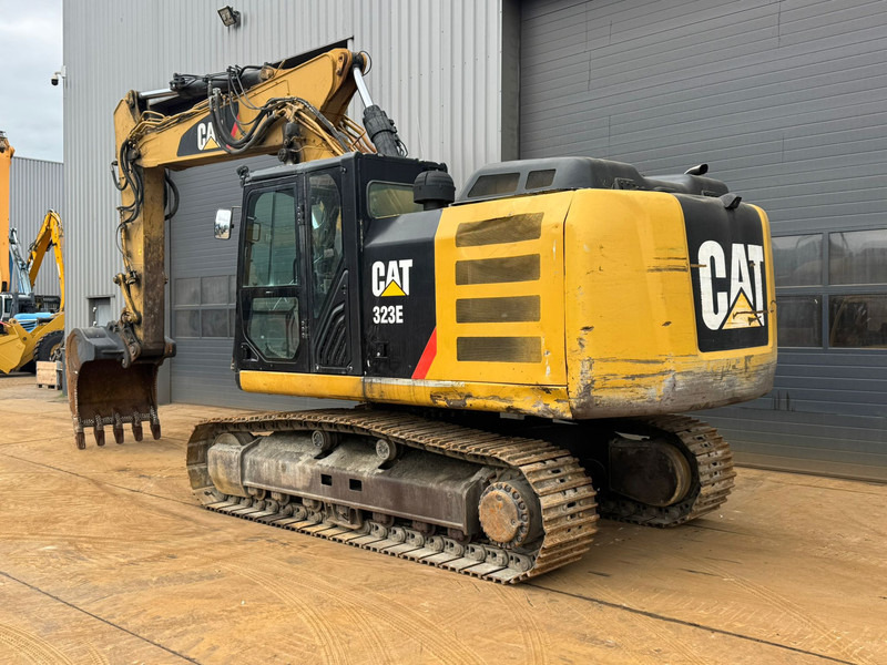 Caterpillar 323E - Верижен багер: снимка 3 Caterpillar 323E - Верижен багер: снимка 3