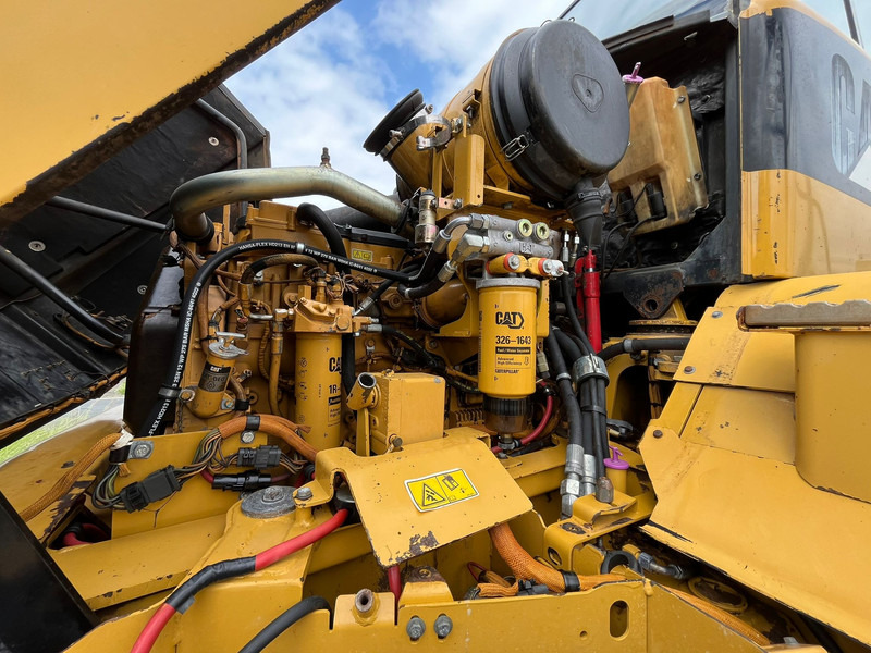 Лизинг на Caterpillar 730 Caterpillar 730: снимка 15