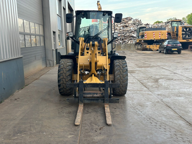 Caterpillar 908 - Колесен товарач: снимка 5 Caterpillar 908 - Колесен товарач: снимка 5