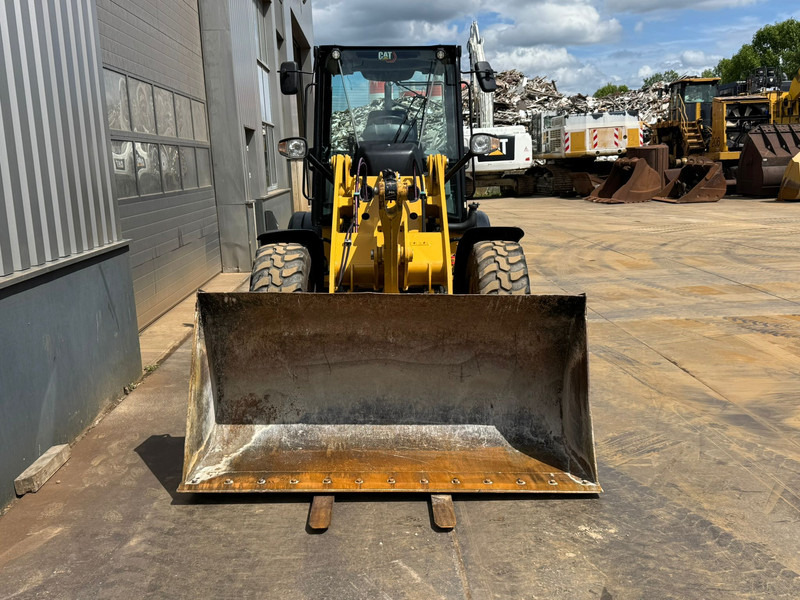 Caterpillar 908M CE + EPA - Колесен товарач: снимка 4 Caterpillar 908M CE + EPA - Колесен товарач: снимка 4