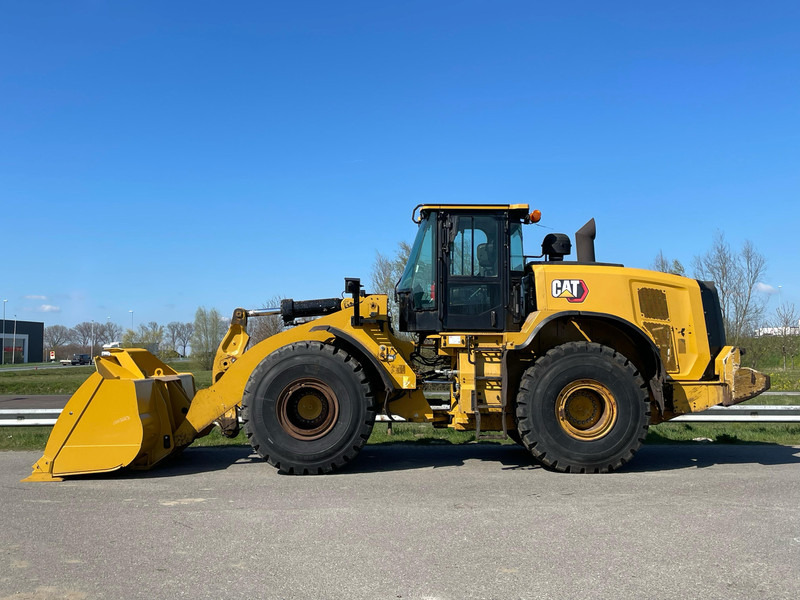Caterpillar 972M XE - CE / new tires / new bucket edge - Колесен товарач: снимка 1 Caterpillar 972M XE - CE / new tires / new bucket edge - Колесен товарач: снимка 1