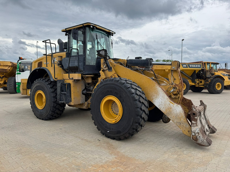 Caterpillar 972M XE High Lift - Колесен товарач: снимка 1 Caterpillar 972M XE High Lift - Колесен товарач: снимка 1