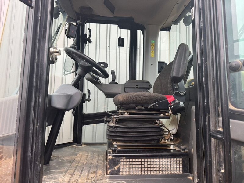 Лизинг на Caterpillar CS64B Caterpillar CS64B: снимка 20