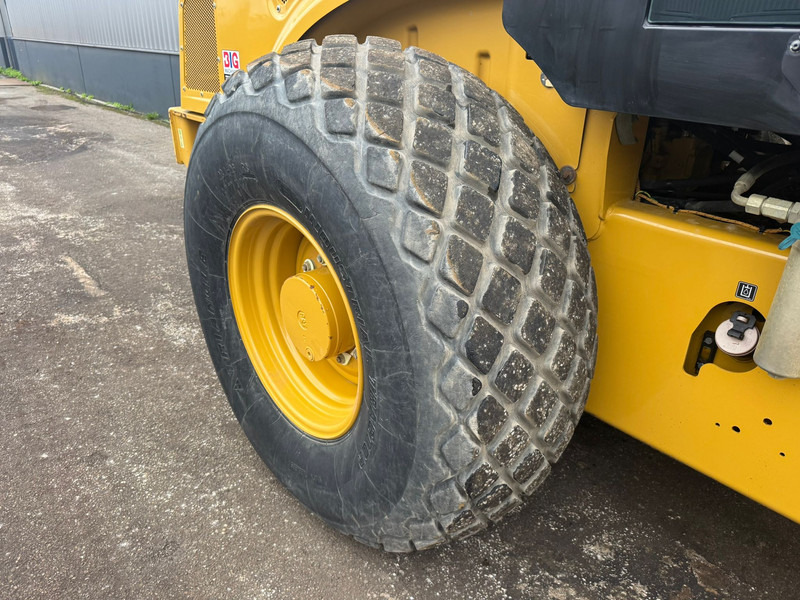 Лизинг на Caterpillar CS64B Caterpillar CS64B: снимка 18