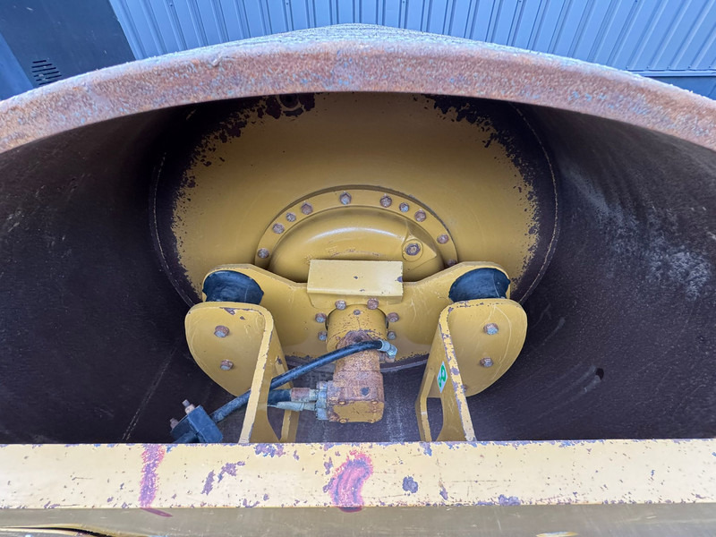 Лизинг на Caterpillar CS64B Caterpillar CS64B: снимка 12