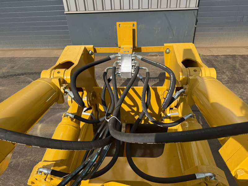 Нови Скарификатор Caterpillar D8T D8R D8N Single Shank Ripper (forged shanks): снимка 9 Нови Скарификатор Caterpillar D8T D8R D8N Single Shank Ripper (forged shanks): снимка 9