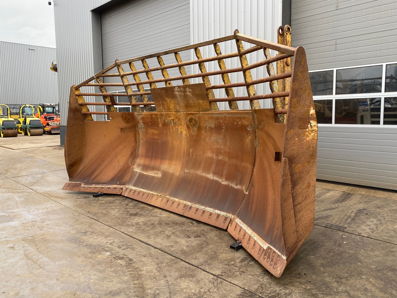 Caterpillar D9U Blade - Гребло: снимка 1 Caterpillar D9U Blade - Гребло: снимка 1