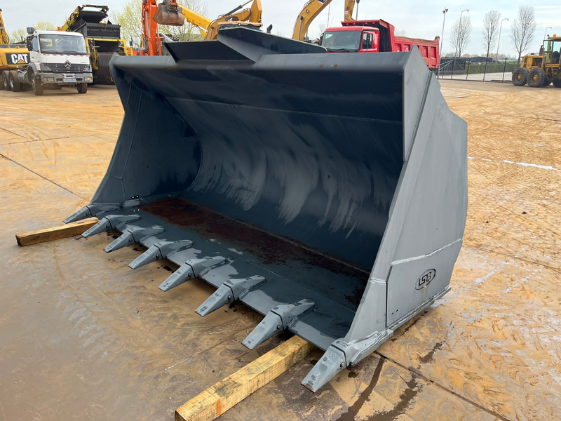 Doosan Bucket DL450-3 4700 l - Кофа: снимка 2 Doosan Bucket DL450-3 4700 l - Кофа: снимка 2