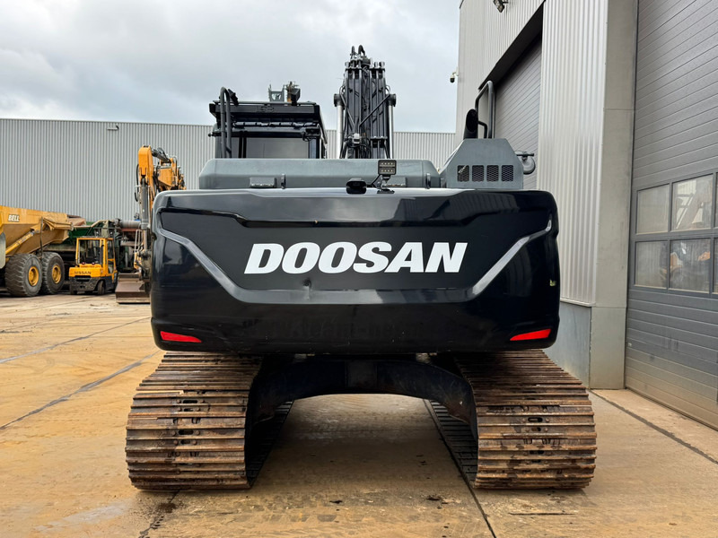 Doosan DX225LC-5 - Верижен багер: снимка 4 Doosan DX225LC-5 - Верижен багер: снимка 4