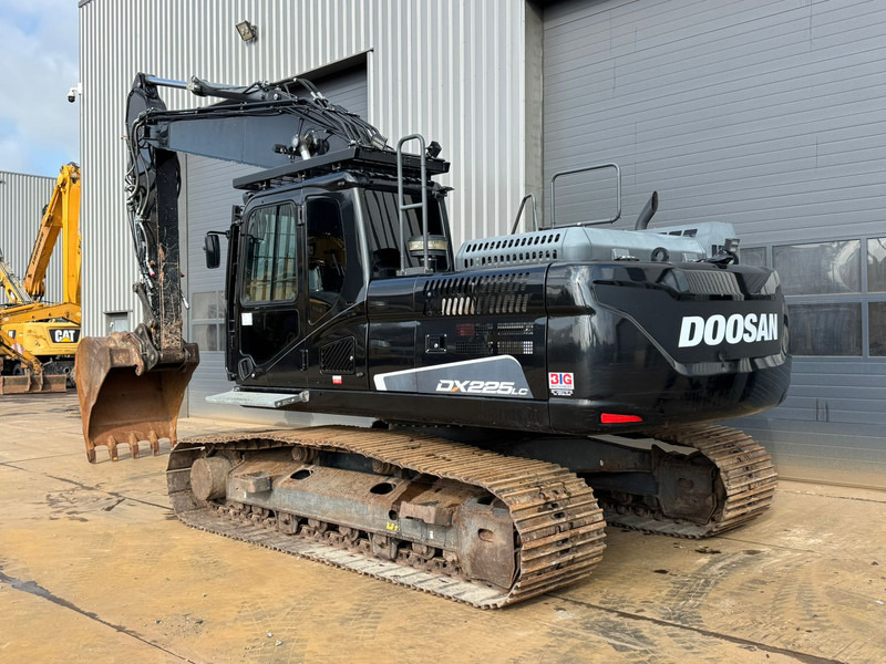 Doosan DX225LC-5 - Верижен багер: снимка 3 Doosan DX225LC-5 - Верижен багер: снимка 3