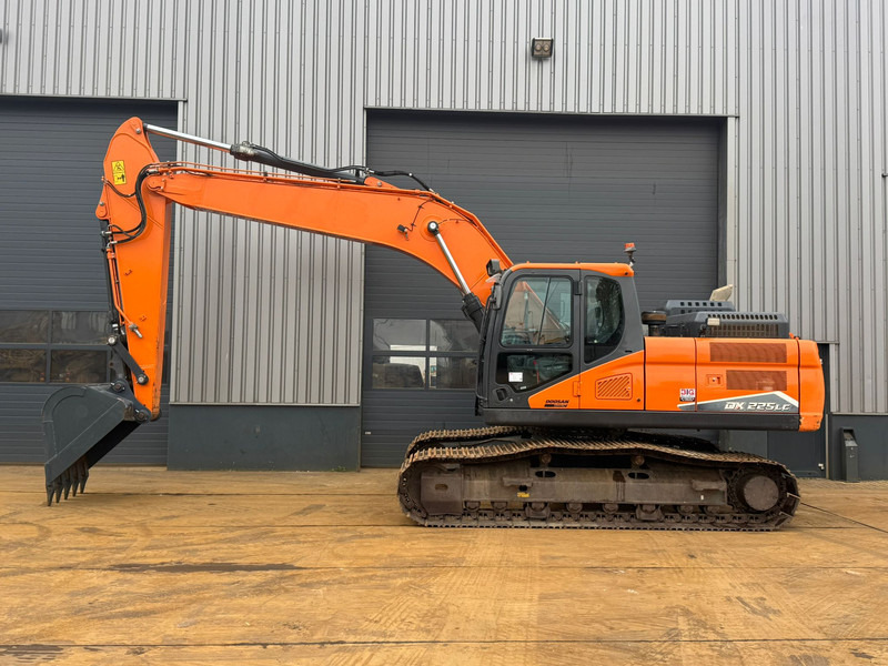 Doosan DX225LC-7 - Верижен багер: снимка 1 Doosan DX225LC-7 - Верижен багер: снимка 1
