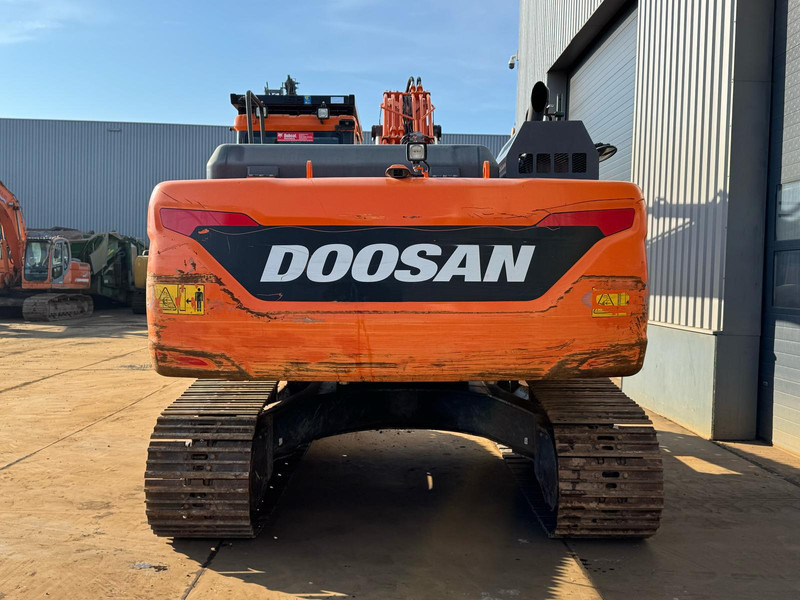 Doosan DX255NLC-5 - Верижен багер: снимка 4 Doosan DX255NLC-5 - Верижен багер: снимка 4