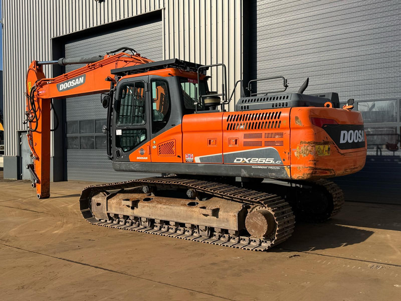 Doosan DX255NLC-5 - Верижен багер: снимка 2 Doosan DX255NLC-5 - Верижен багер: снимка 2