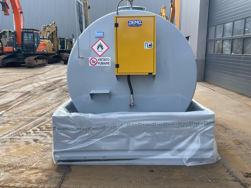 Emiliana Serbatoi TF9/50 9000Ltr - Лек автомобил: снимка 5 Emiliana Serbatoi TF9/50 9000Ltr - Лек автомобил: снимка 5