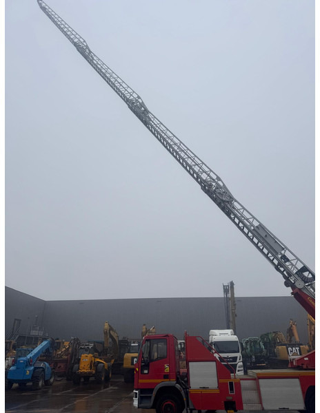 Лизинг на Iveco 130E23 4x2 Firetruck Iveco 130E23 4x2 Firetruck: снимка 11 Лизинг на Iveco 130E23 4x2 Firetruck Iveco 130E23 4x2 Firetruck: снимка 11