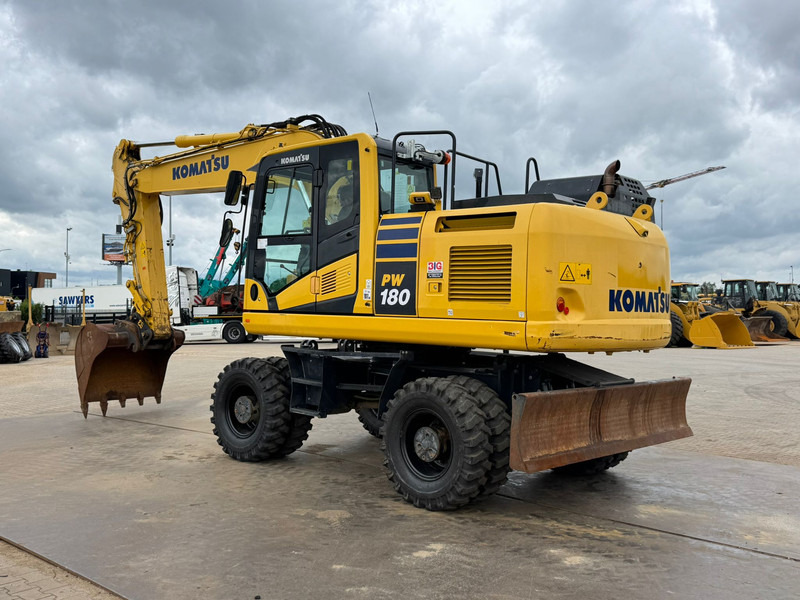 Komatsu PW180-11 - Колесен багер: снимка 3 Komatsu PW180-11 - Колесен багер: снимка 3