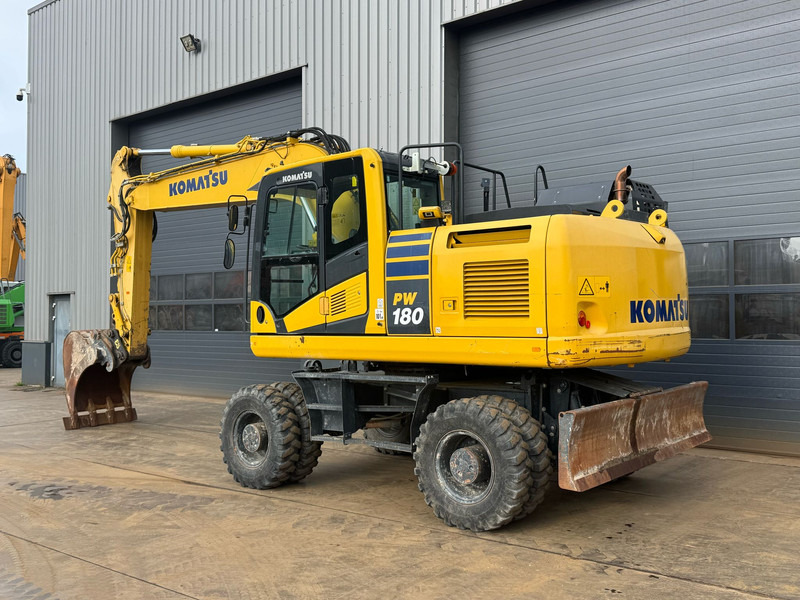 Komatsu PW180-11 - Колесен багер: снимка 2 Komatsu PW180-11 - Колесен багер: снимка 2
