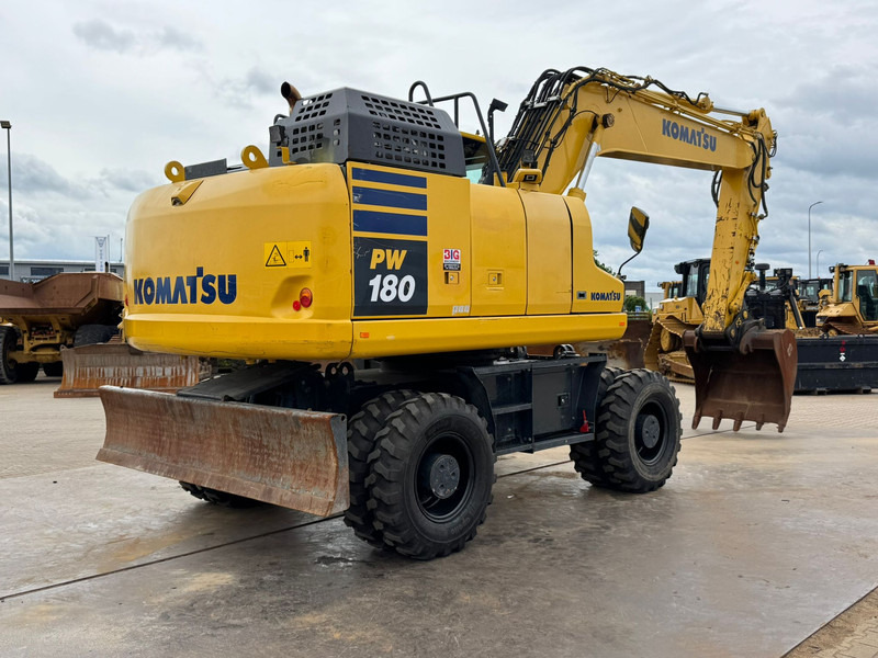 Komatsu PW180-11 - Колесен багер: снимка 5 Komatsu PW180-11 - Колесен багер: снимка 5