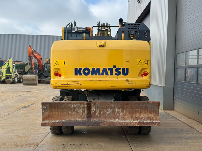 Komatsu PW180-11 - Колесен багер: снимка 4 Komatsu PW180-11 - Колесен багер: снимка 4