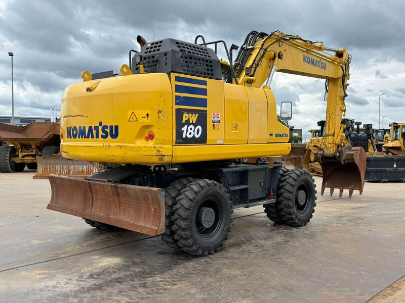 Komatsu PW180-11 - Колесен багер: снимка 5 Komatsu PW180-11 - Колесен багер: снимка 5