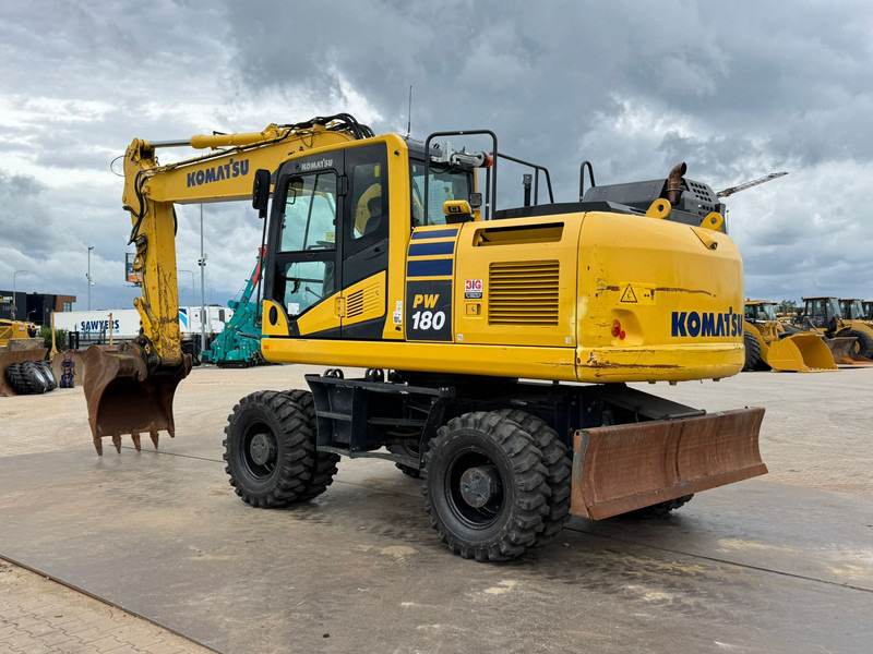 Komatsu PW180-11 - Колесен багер: снимка 3 Komatsu PW180-11 - Колесен багер: снимка 3