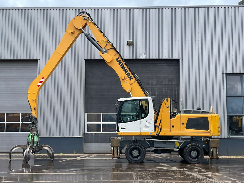 Liebherr LH30 M - Material Handler - Багер за манипулиране на материали: снимка 2 Liebherr LH30 M - Material Handler - Багер за манипулиране на материали: снимка 2