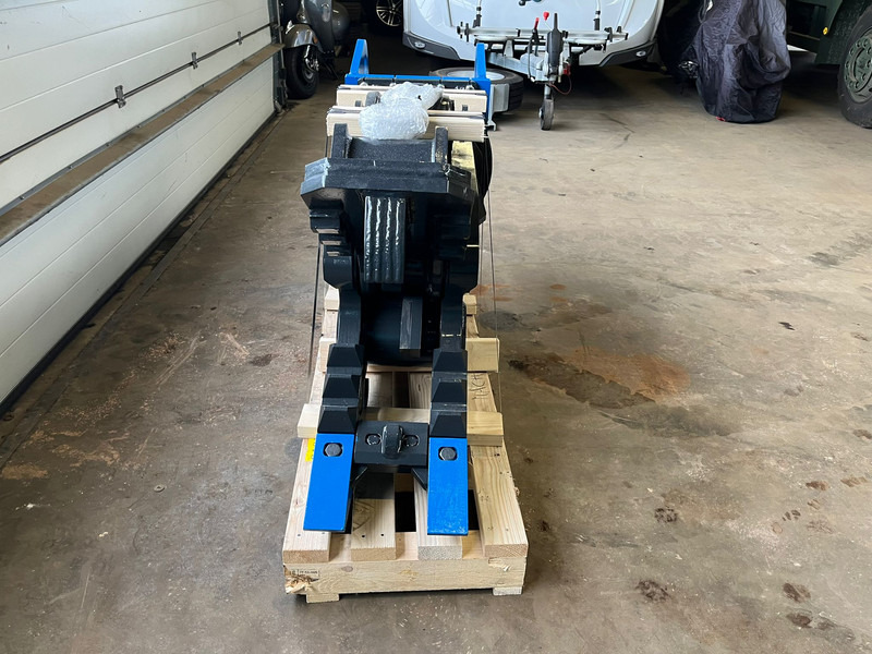 Hammer FRK06 pulverizer - Прикачен инвентар: снимка 5 Hammer FRK06 pulverizer - Прикачен инвентар: снимка 5